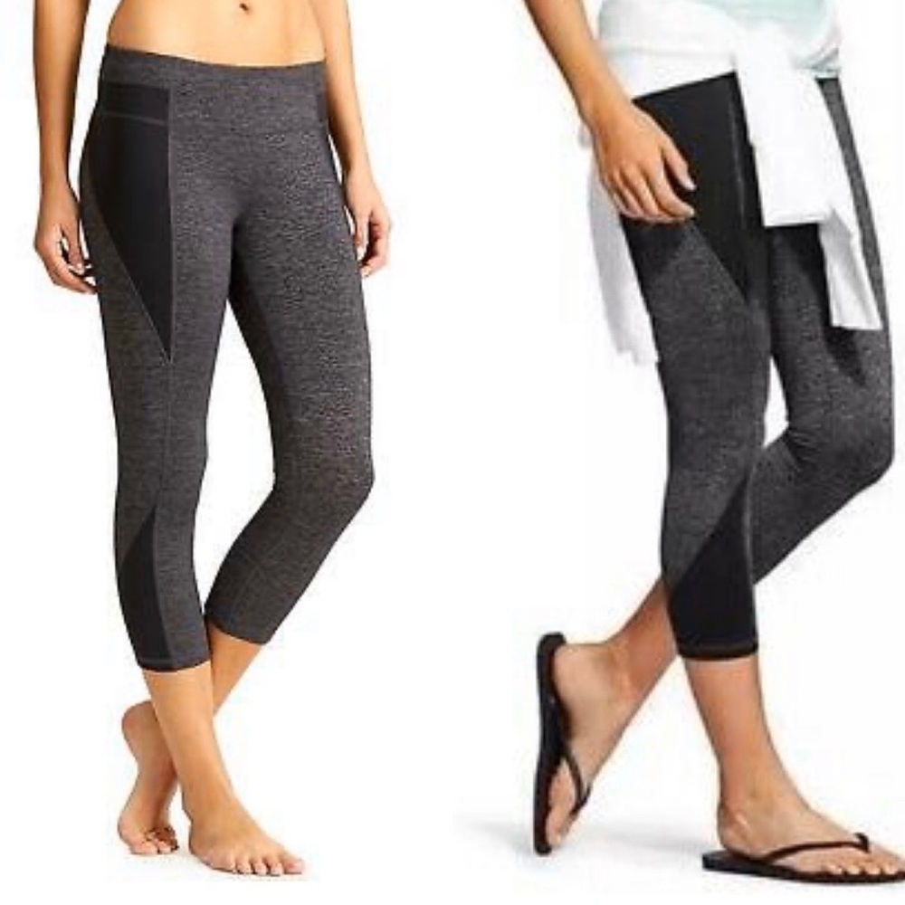 Athleta Luma Chaturanga Capri Metallic Gray XS